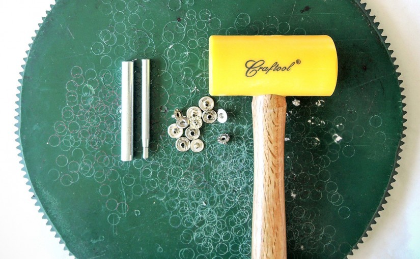 How to rivet snap fasteners
